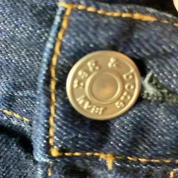 RAG & BONE DORIS WOMENS  SIZE 32 CUTOFF JEAN SHORTS GOOD CLEAN CONDITION - Picture 7 of 13